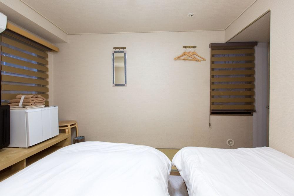 Hotel Empire In Shinjuku Токіо Екстер'єр фото